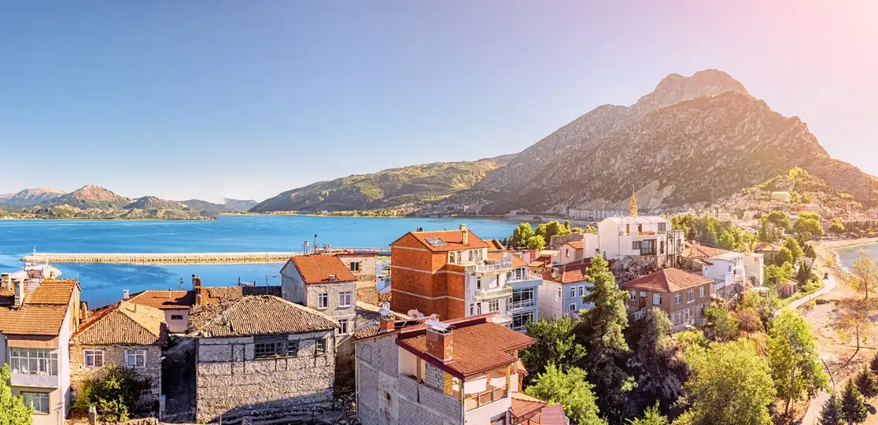 Eğirdir: Isparta’nın Saklı Doğa ve Tarih Cenneti - Yolda1Adam