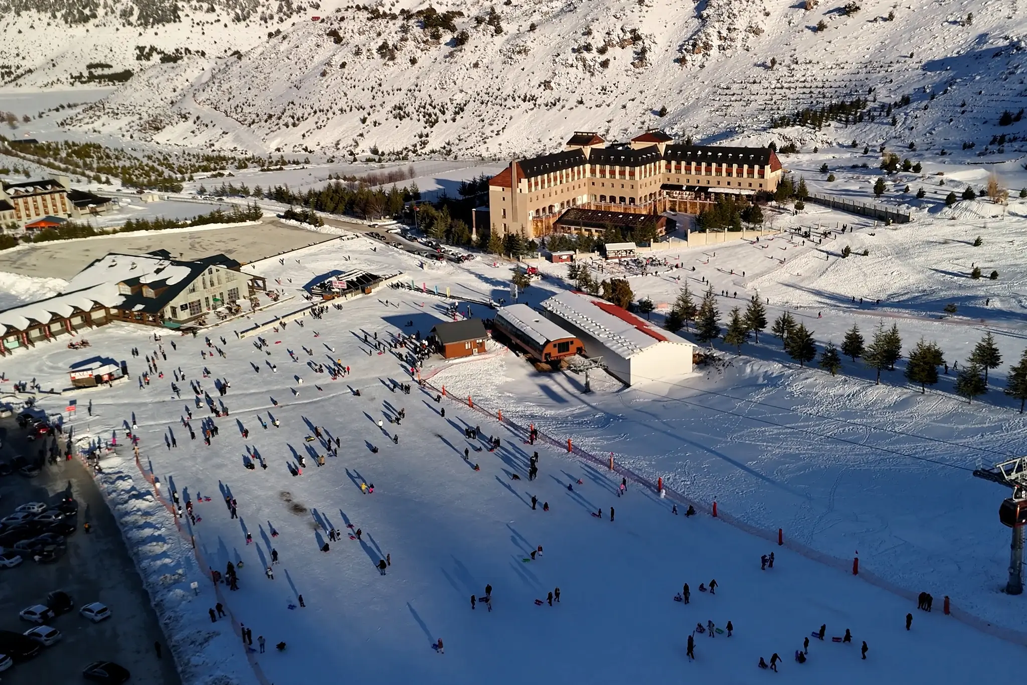 Göller Yöresi’nin Zirvesi: Davraz Kayak Merkezi - Yolda1Adam