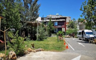 Kommagene Otel ve Kamping: Nemrut’a Gidenler İçin Doğayla İç İçe Bir Konaklama Deneyimi