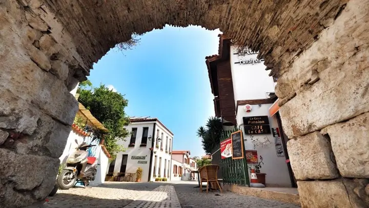 Sığacık – Kale İçinde Saklı Ege Masalı - Yolda1Adam