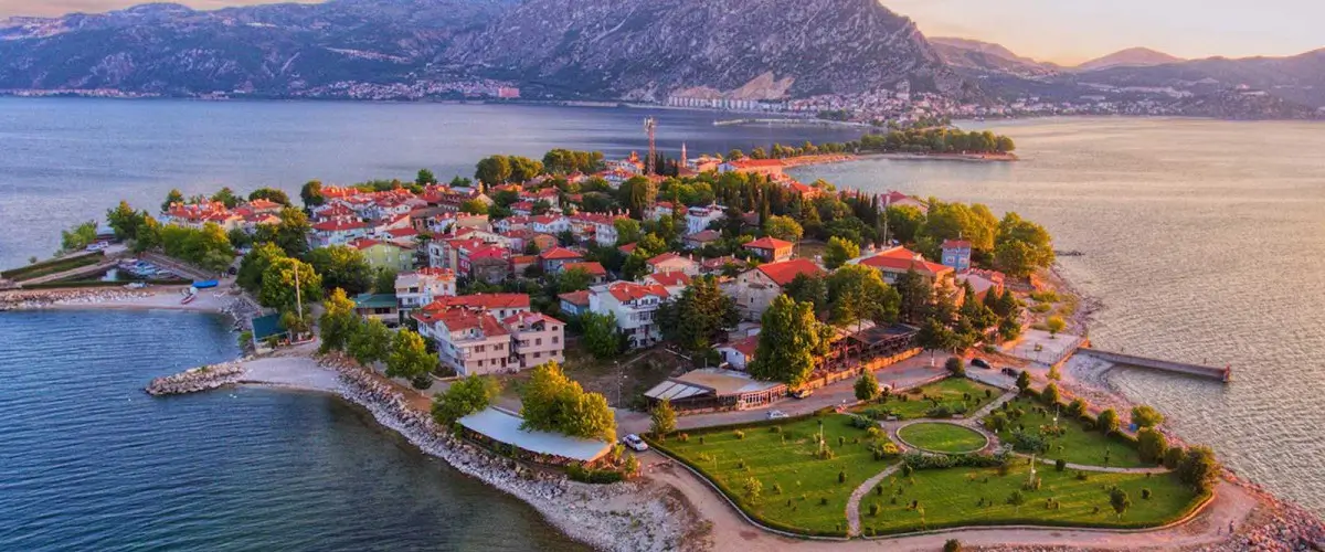 Yeşilada Eğirdir Isparta - Yolda1Adam