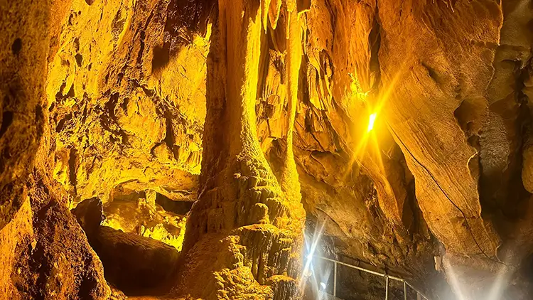 Zindan Mağarası Aksu Isparta - Yolda1Adam